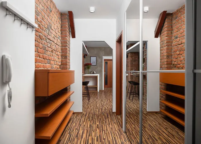 Old Town Apartment Spilberk By Goodnite Cz
