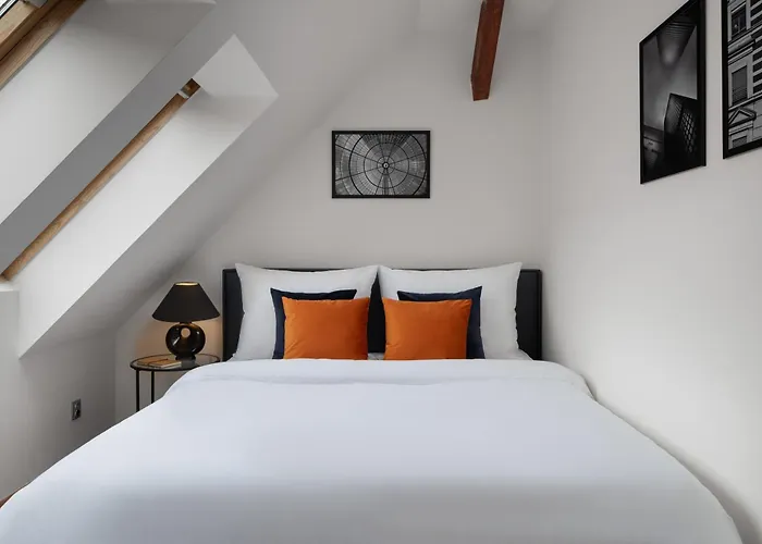 Old Town Apartment Spilberk By Goodnite Cz
